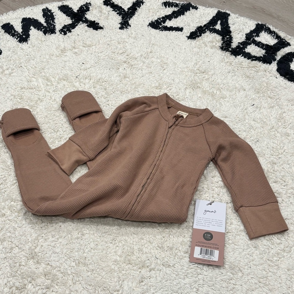 BNWT GOUMI GROW WITH YOU ZIPPER JUMPSUIT